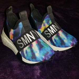 NWOT Steve Madden (SMNY90)